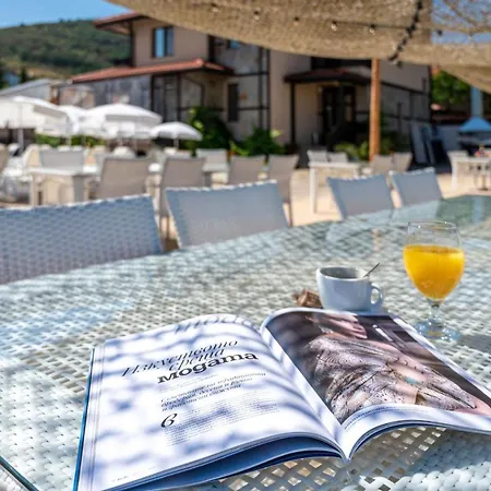 Saint George Mountain Hotel