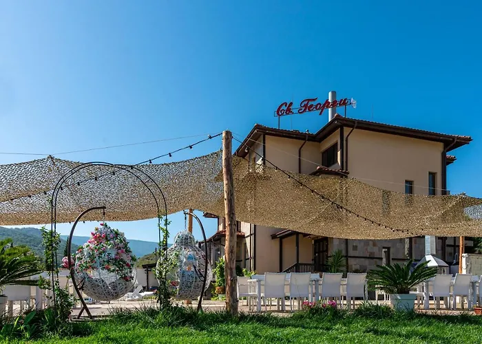 Saint George Mountain Hotel *